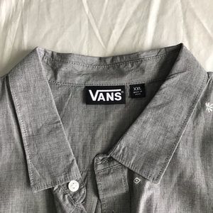Vans Shirts - Vans shirt sleeve button down shirt grey Vans Shirts - Vans shirt sleeve button down shirt grey